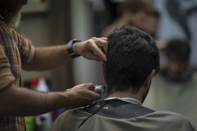 Hair Salon Suite Rental vs. Traditional Employment: Financial Breakdown in Frisco