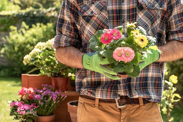 Eco-Friendly Compost Creation: Maximizing Garden Waste Recycling