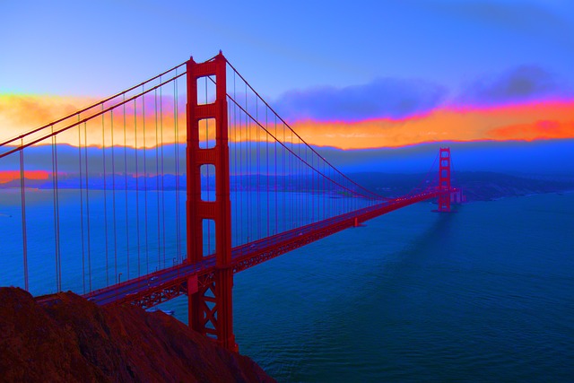 fast-moving-companies-san-francisco-640x480-17679284.jpeg