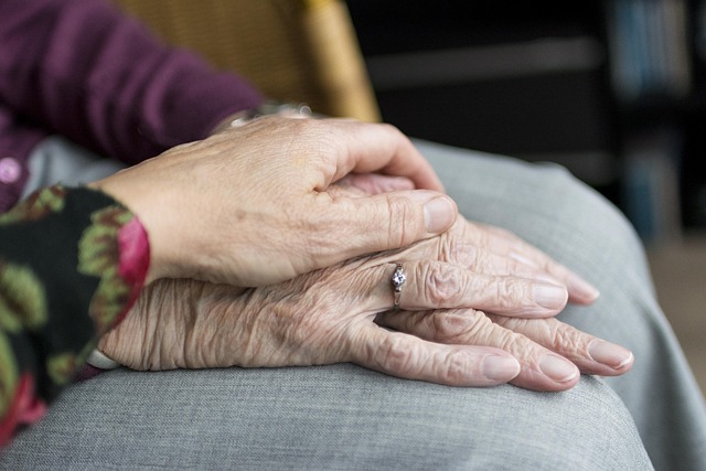 senior-chiropractic-care-640x480-45202647.jpeg