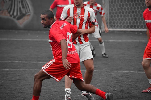 sports-chiropractor-640x480-42174609.jpeg