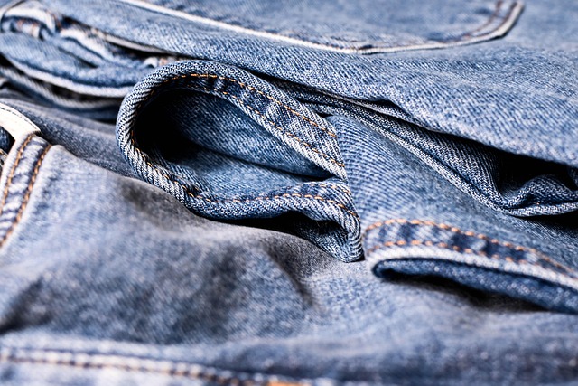 sustainable-packing-materials-640x480-80042464.jpeg