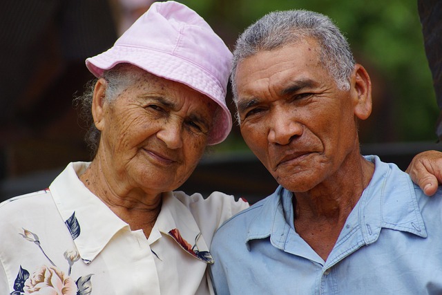 senior-downsizing-640x480-91245521.jpeg