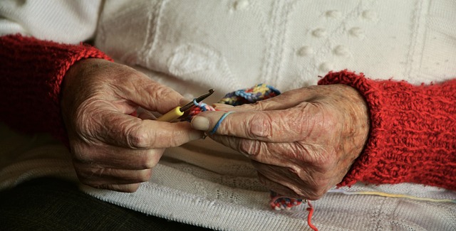 senior-chiropractic-care-640x480-2415771.jpeg