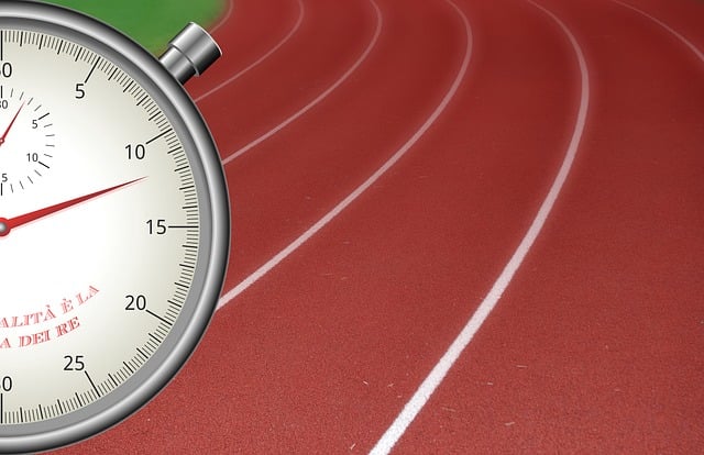 sports-chiropractor-640x480-22652720.jpeg