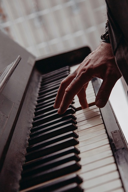 safe-piano-moving-services-sf-640x480-40385940.jpeg